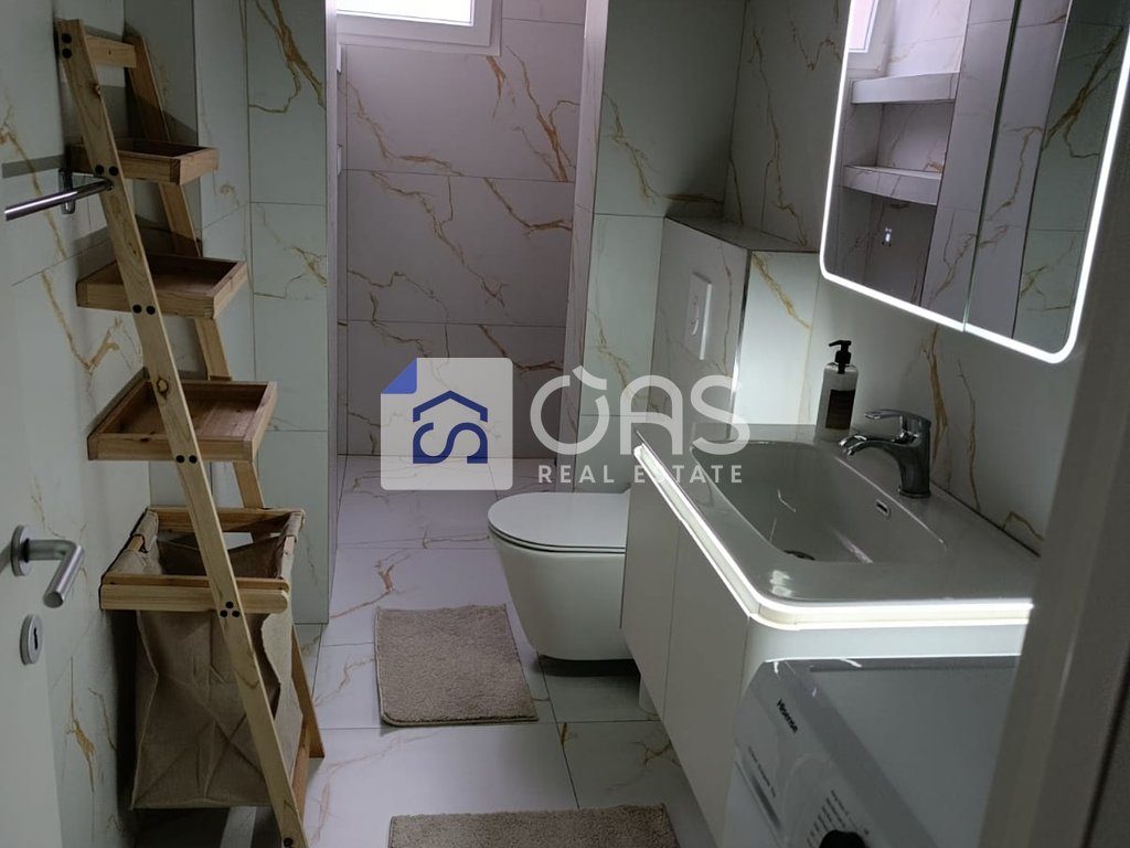Jepet apartament me qera 2+1 tek Ali Dem