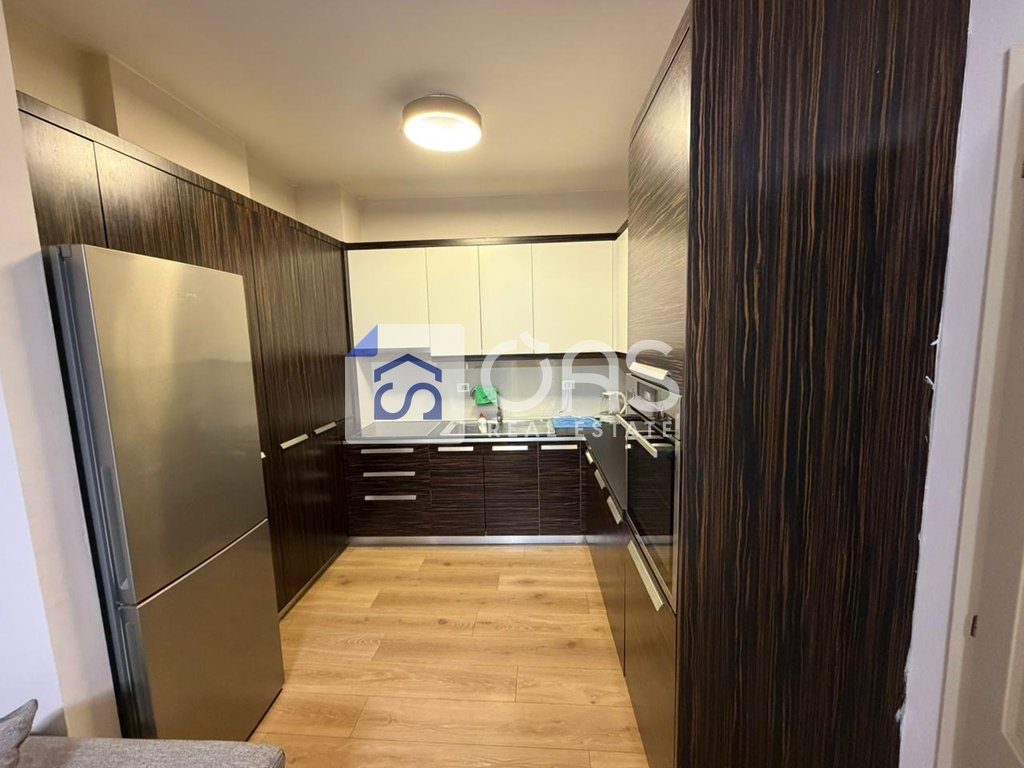 Jepet apartament me qera 2+1+2 ne Astir tek Kompleksi Fratari