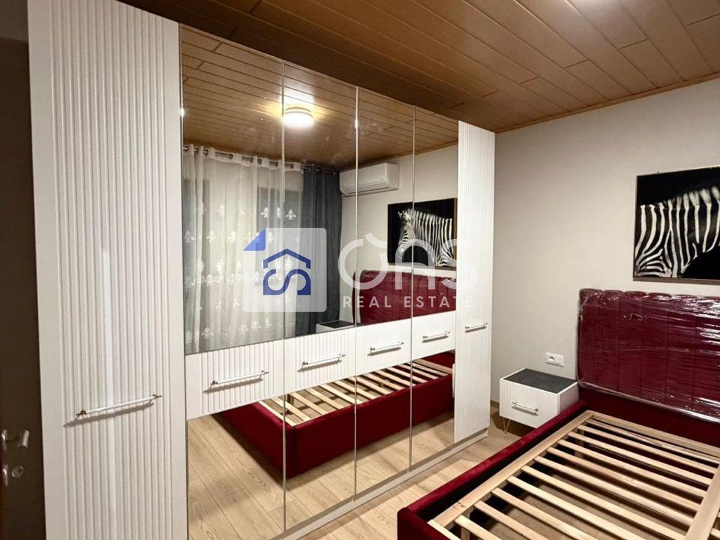 Jepet apartament me qera 1+1 perballe Delijorgjit
