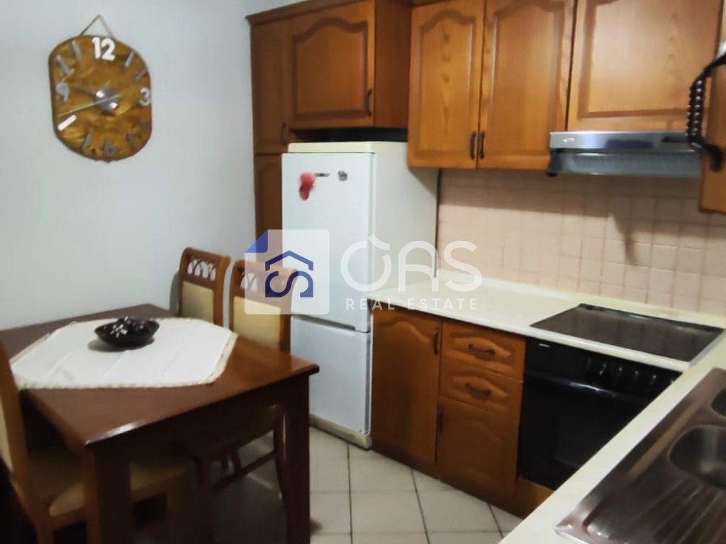 Jepet apartament me qera 2+1 ne Shkoze