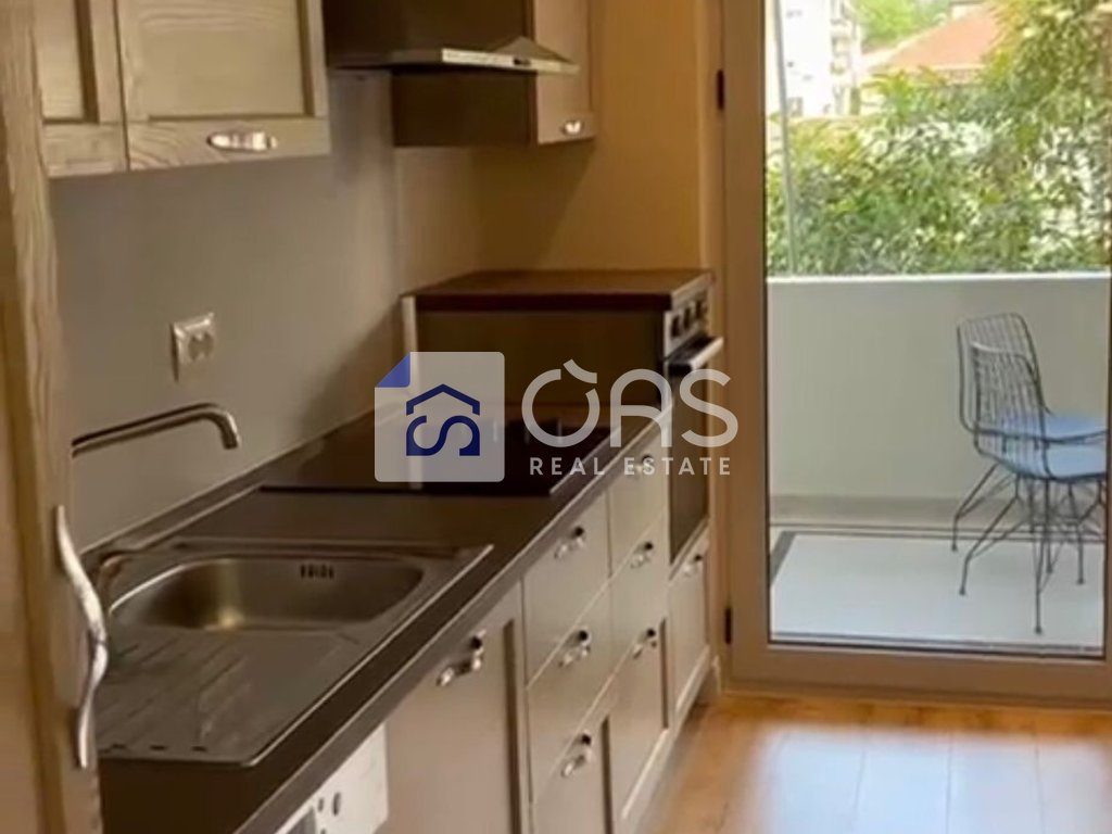 Jepet apartament me qera 2+1 tek shallvaret