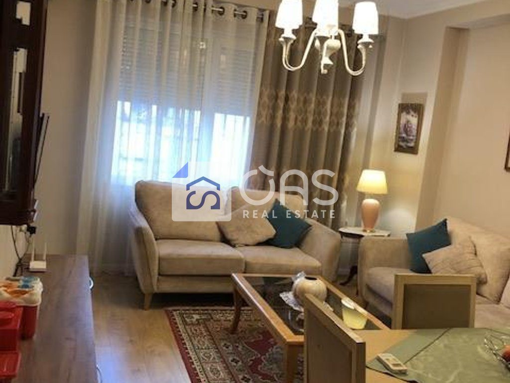 Jepet apartament 1+1 tek Misto Mame