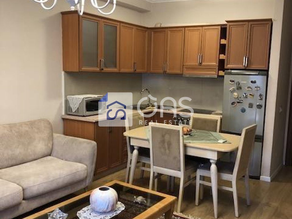 Jepet apartament 1+1 tek Misto Mame