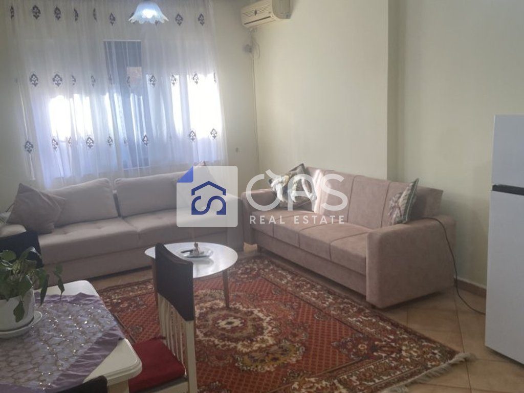 Jepet me qera apartament 1+1 tek Selvia