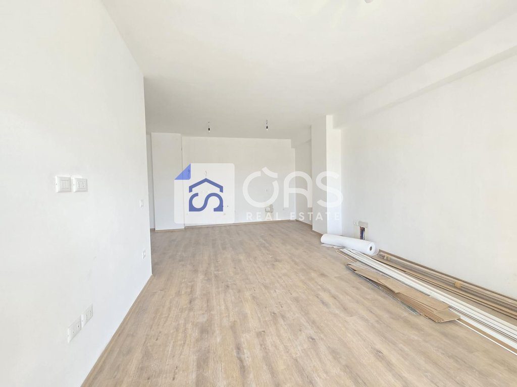 Shitet apartament 2+1 tek Dritan Hoxha (Kompleksi Aura)