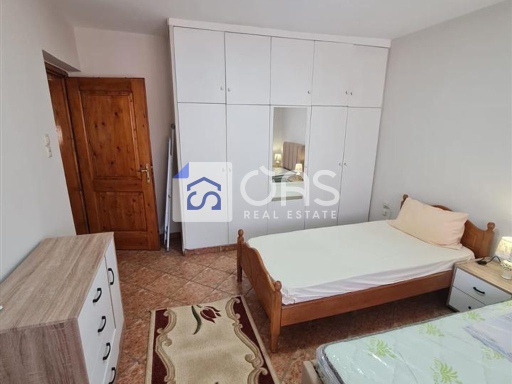 Jepet apartament me qera  2+1 Rruga e Elbasanit