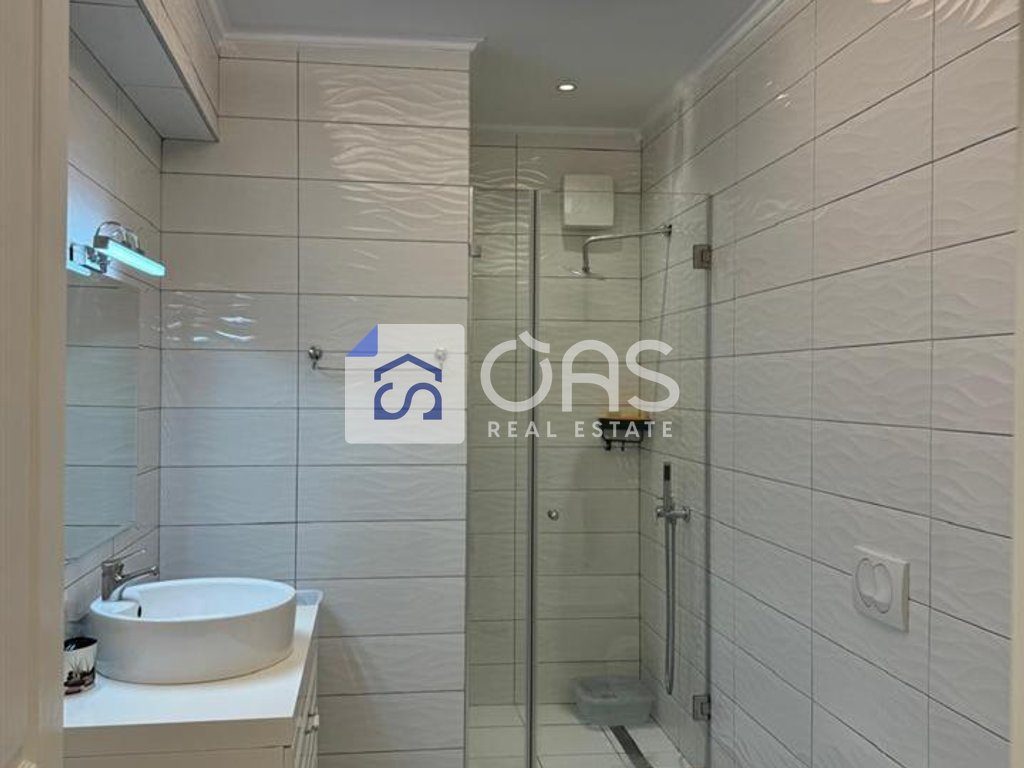 Jepet apartament me qera  2+1 tek Spitali Amerika 3