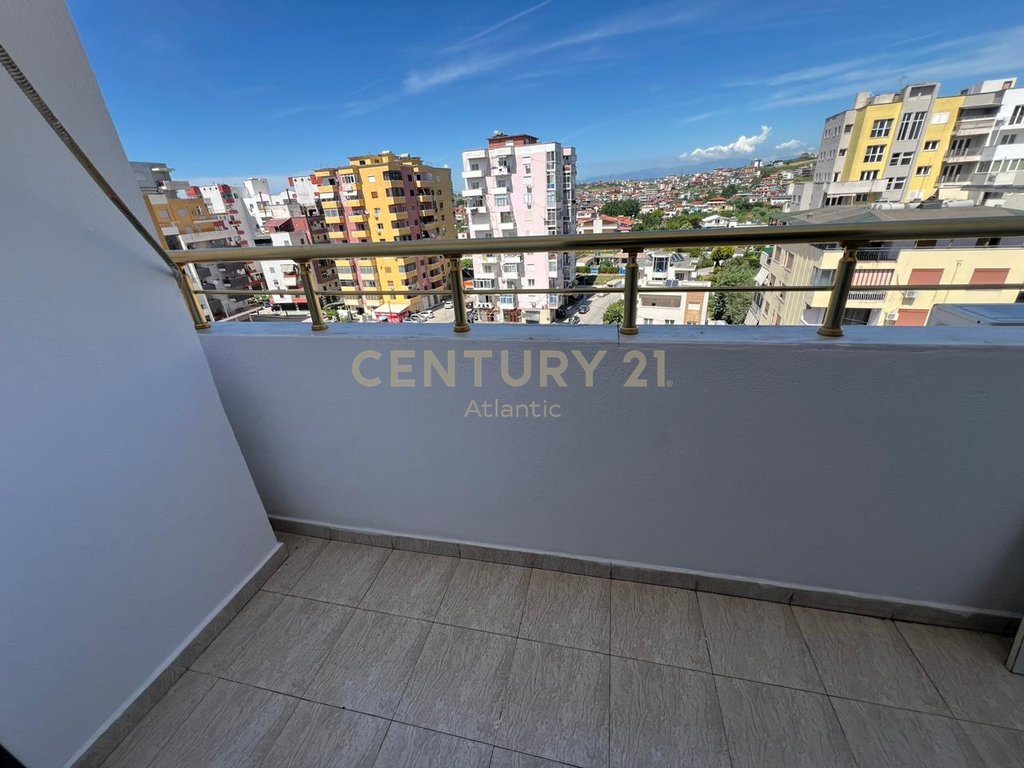 SHITET APARTAMENT 1+1 PLAZH HEKURUDHA DURRES !