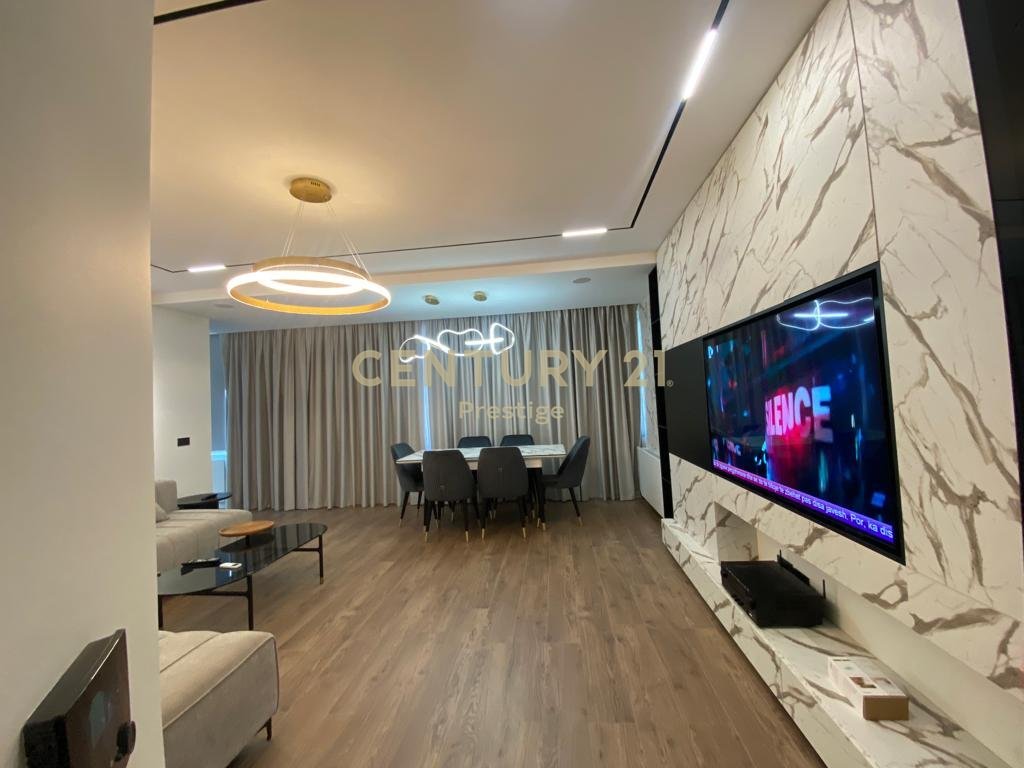 APARTAMENT LUKSOZ 2+1+2 ME QIRA LIQENIT TE THATE, TIRANE!