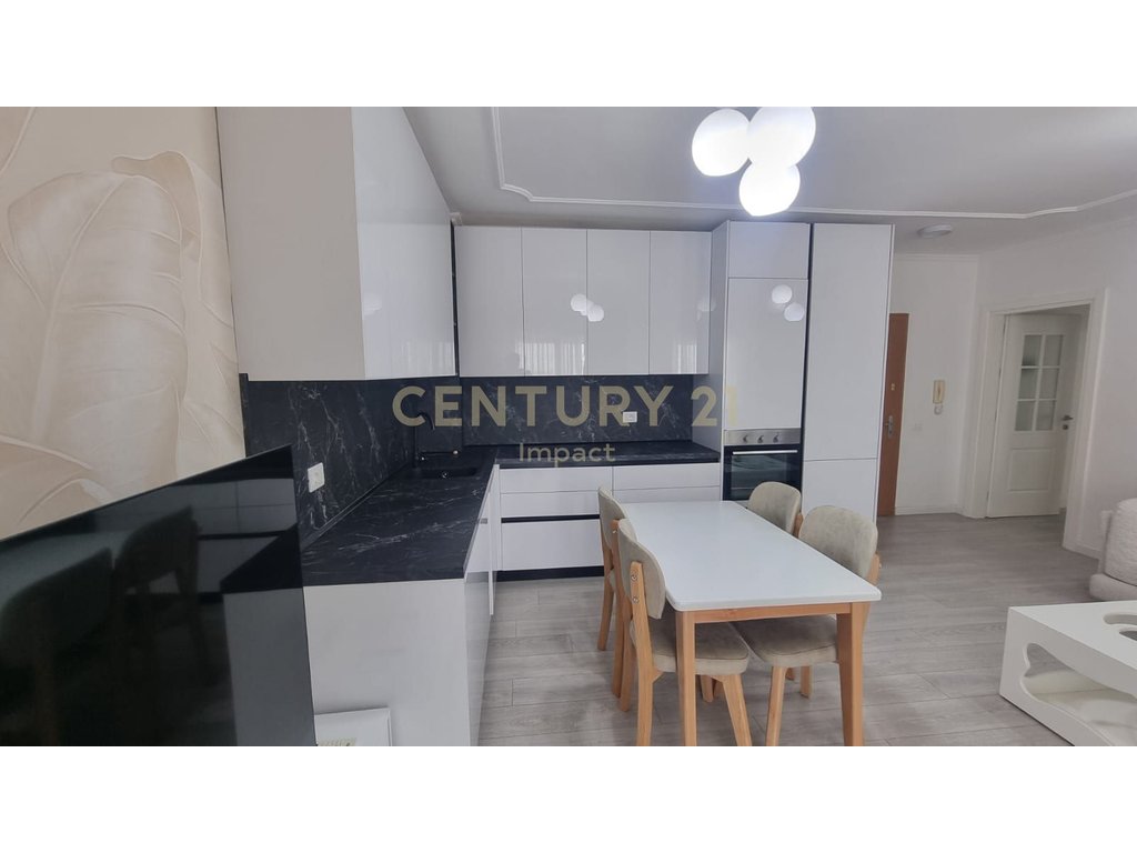 Apartament 2+1 Me Qira në Ish Parku, Tiranë - 800.00€!