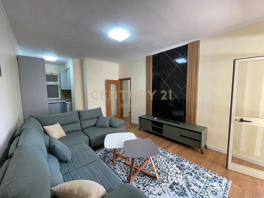 SHITET APARTAMENT 2+1 NE PLAZH ILIRIA DURRES