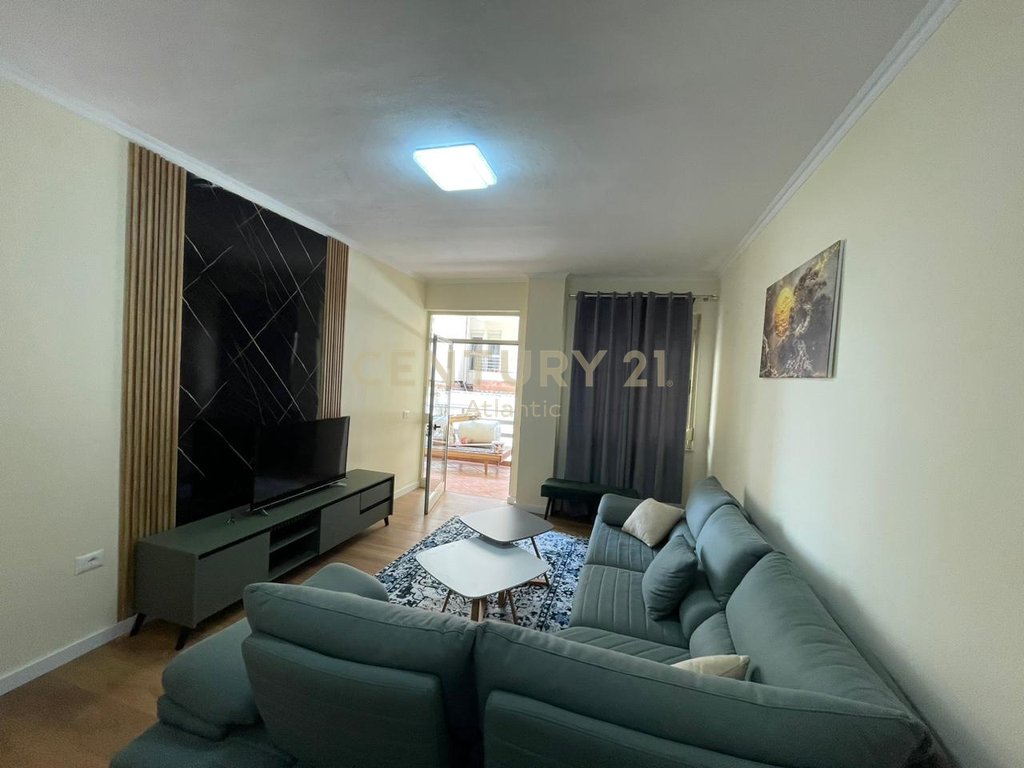 SHITET APARTAMENT 2+1 NE PLAZH ILIRIA DURRES