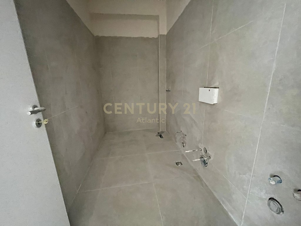 SHITET APARTAMENT 1+1 MALI ROBIT !