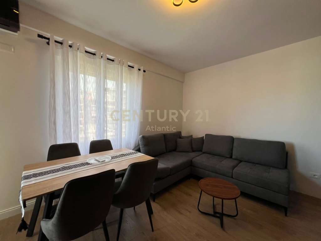 SHITET APARTAMENT 1+1 I MOBILUAR NE SHKEMBIN E KAVAJE DURRES !