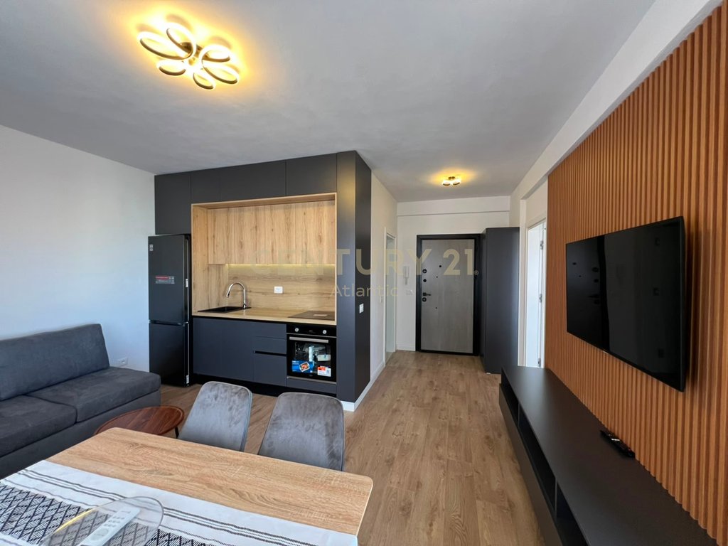SHITET APARTAMENT 1+1 I MOBILUAR NE SHKEMBIN E KAVAJE DURRES !