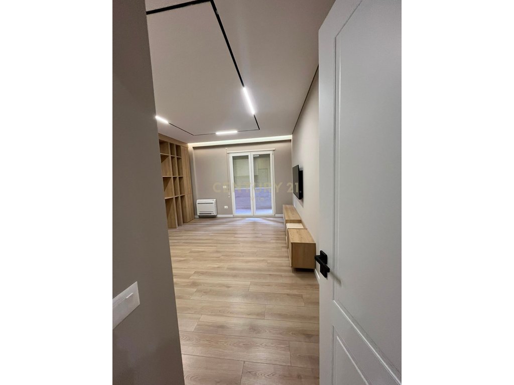 JEPET ME QIRA APARTAMENT 2+1 ,LAGJIA NR 18, DURRES !!!