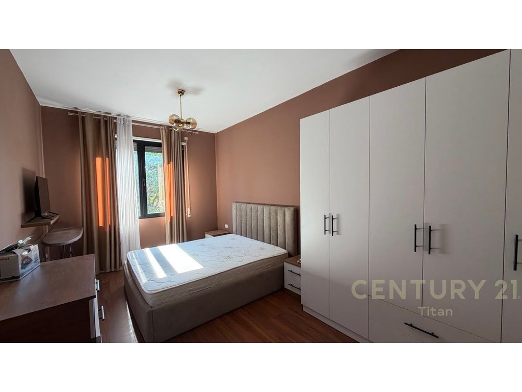 JEPET ME QIRA  APARTAMENT 2+1+2 NE RRUGEN DON BOSKO