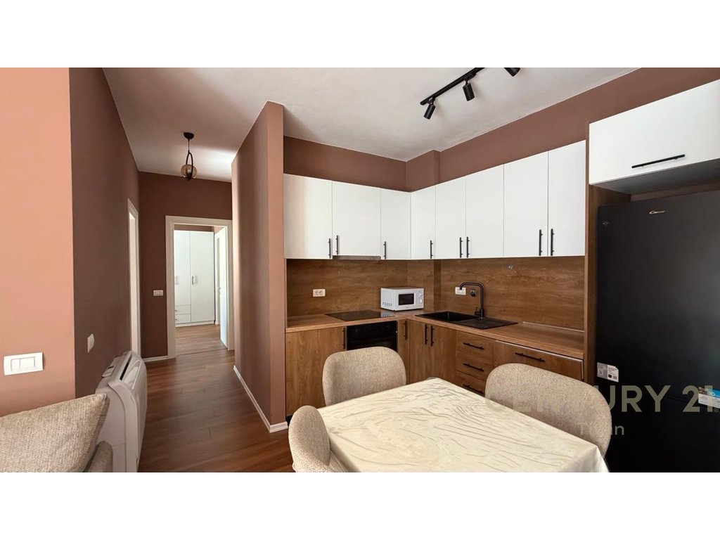 JEPET ME QIRA  APARTAMENT 2+1+2 NE RRUGEN DON BOSKO