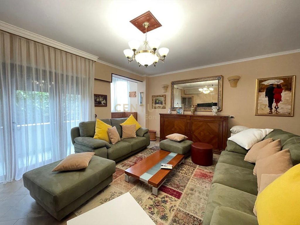 Duplex Në Shitje në Golem, Durrës 50 M nga Deti !!