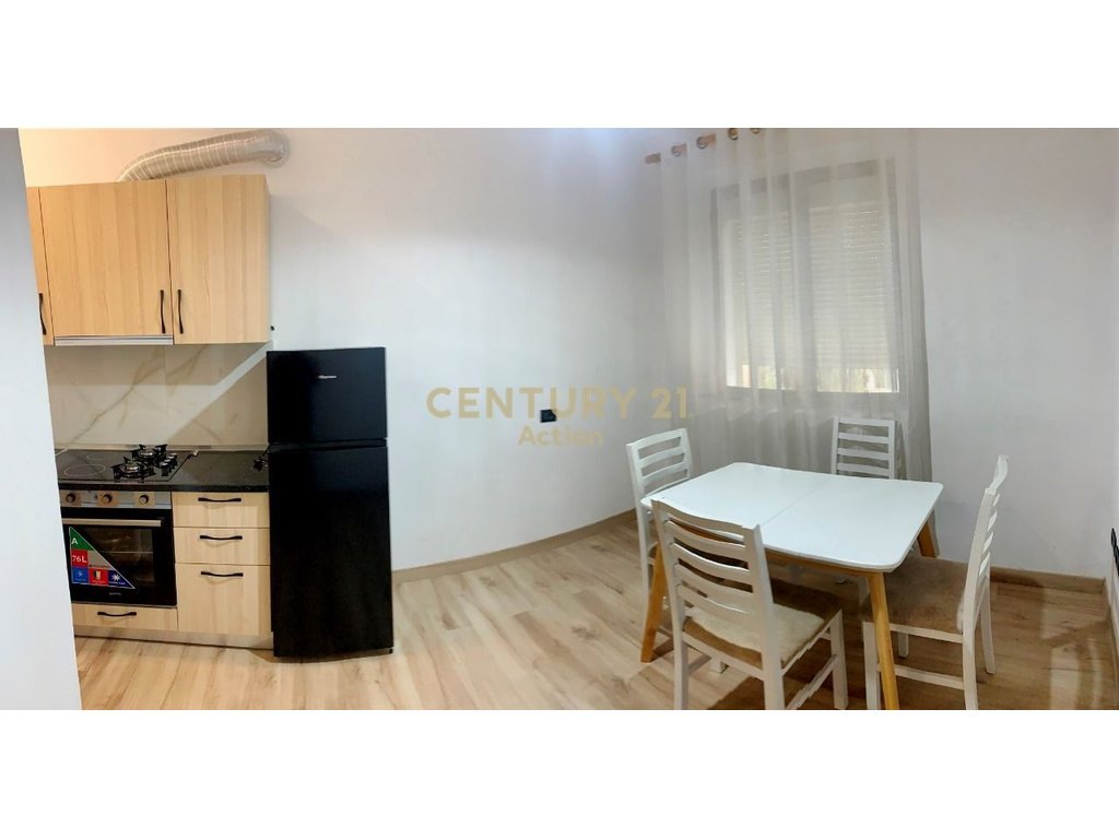 JAPIM ME QIRA APARTAMENT 1+1 NË QENDËR -DURRËS!