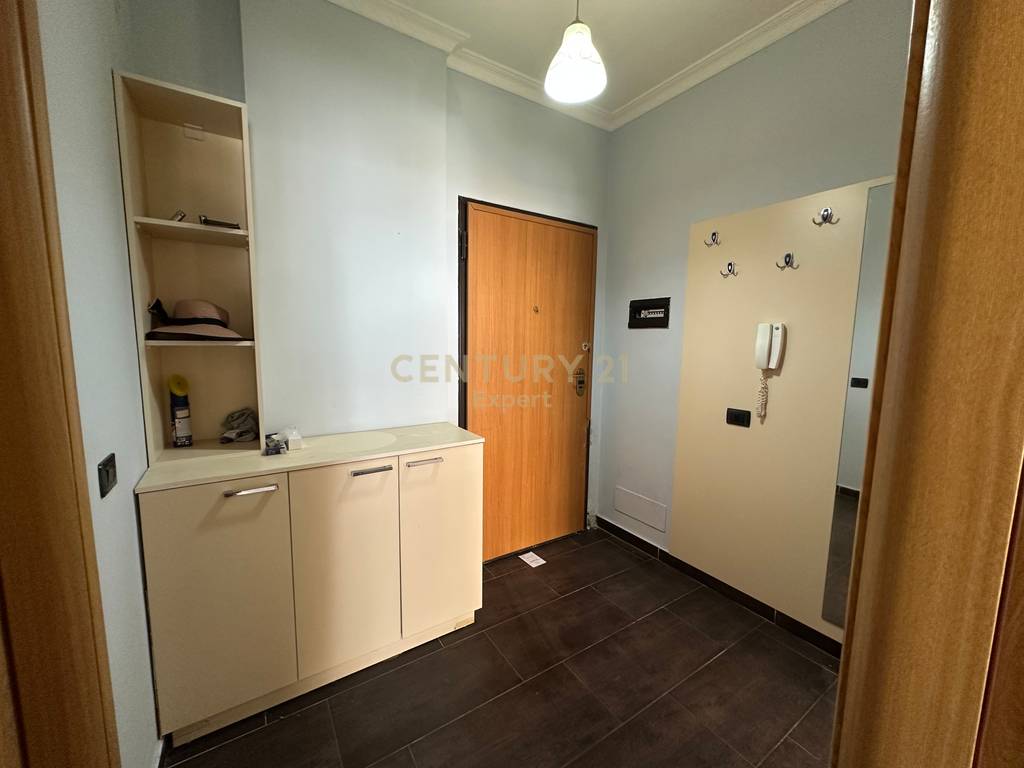 Shitet apartament 1+1 te Shkembi i Kavajes