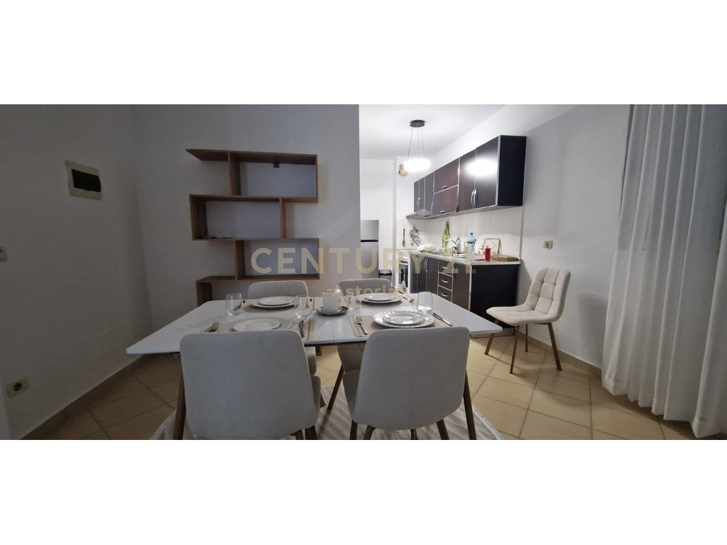 Jepet me qira apartament 2+1 tek Restorant Kapiten Mir Zoti!