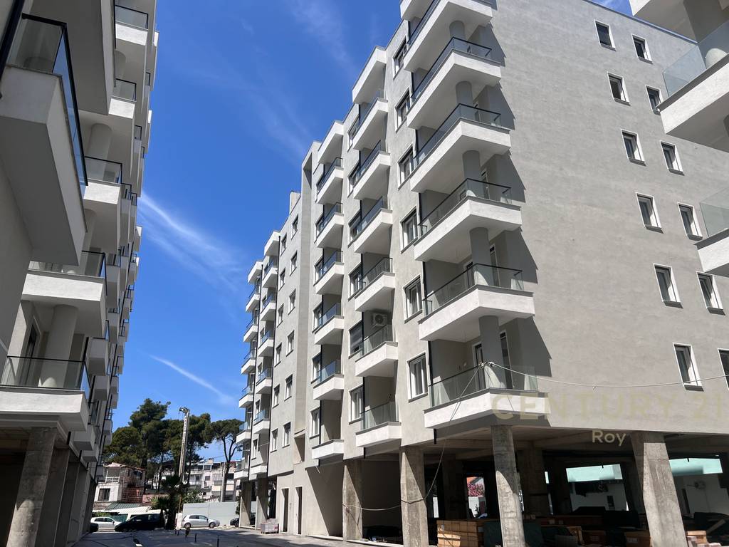 SHITET APARTAMENT 1+1 ,NDERTIM I RI, NE GOLEM !