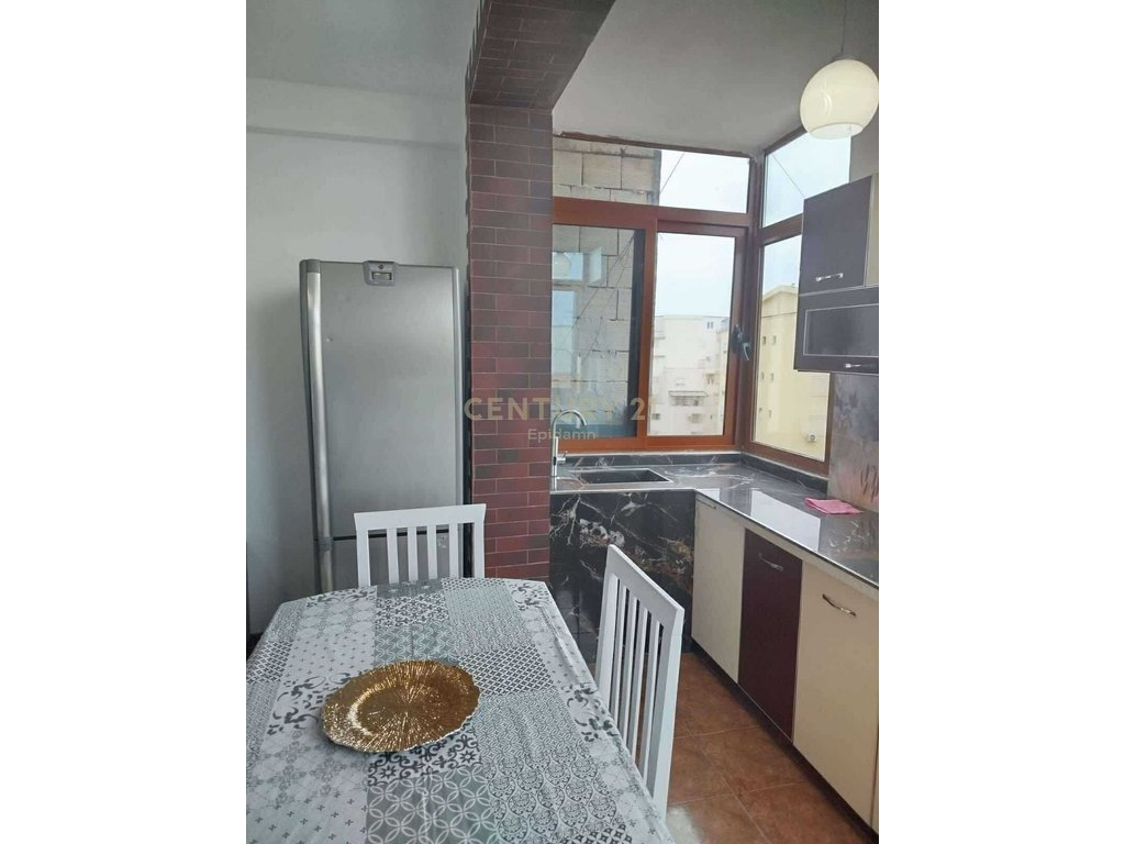 Apartament 2+1 Me Qira në Plazh Iliria, Durrës !!