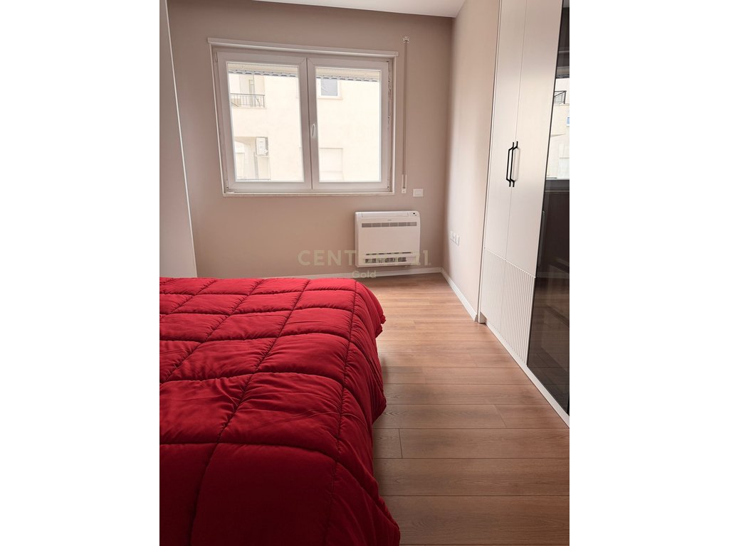 Apartament 2+1 per shitje te Golden Tower