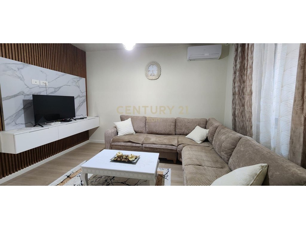 JEPET ME QERA APARTAMENT 1+1 TE HYRJA E DURRESIT !
