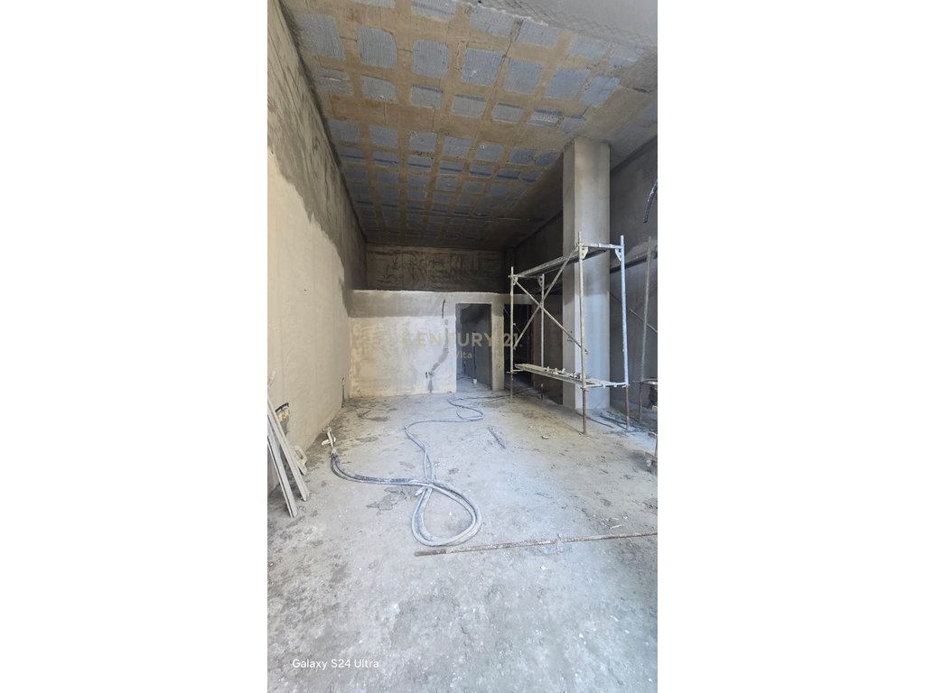 Apartament 1+1 me Mundësi Kthimi në Duplex, Golem, Ndërtim i Ri