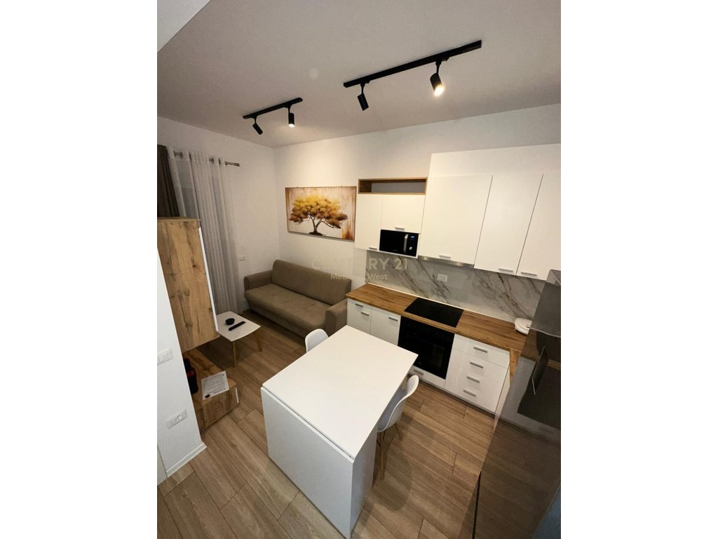 Apartament 1+1 te Kompleksi Mangalem!