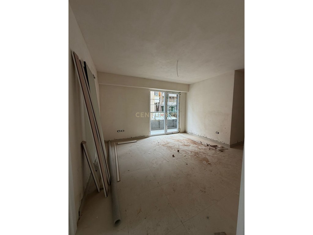 SHITET APARTAMENT 2+1 MONTEVIDEO RESIDENCE TE MALI ROBIT!