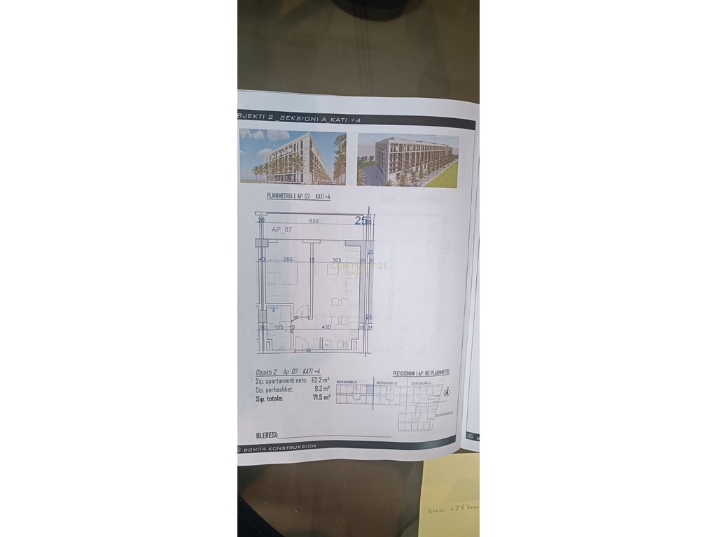 Shitet Apartament 1+1 në zonën e Golemit