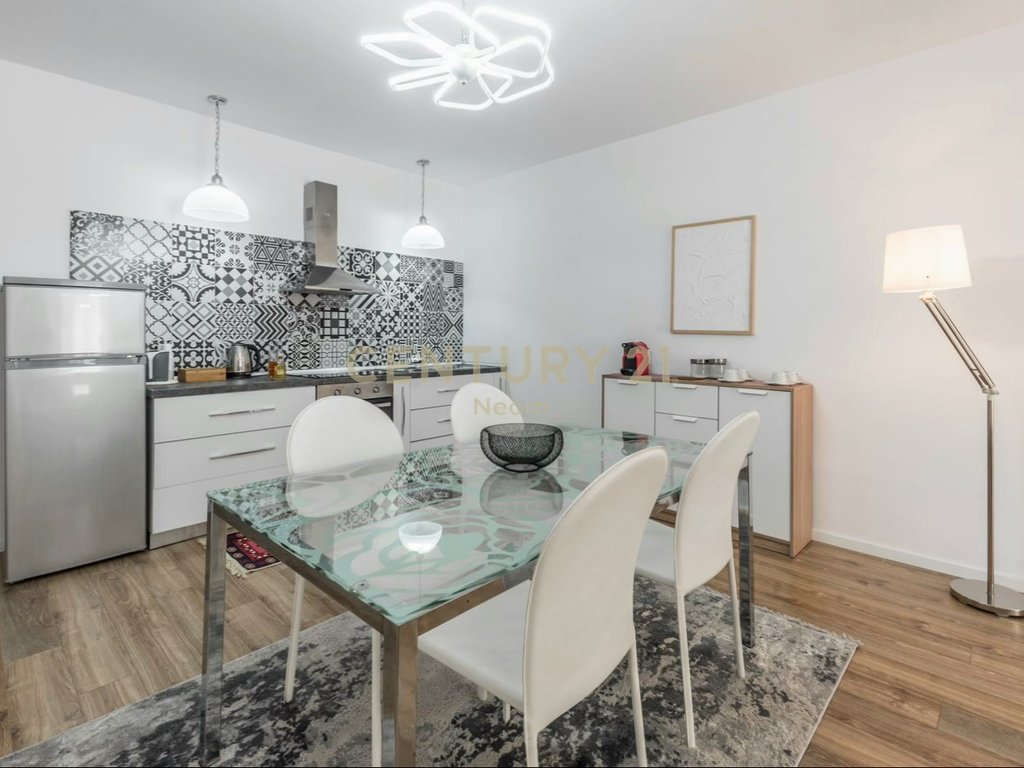 APARTAMENT 2+1 PËR QIRA – RRUGA E BOGDANËVE