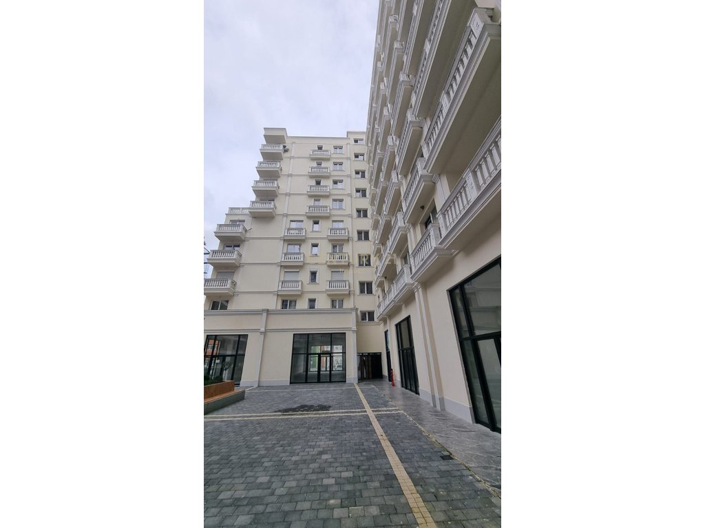 Hapësirë multifunksionale Me Qira TE ULLIRI,në Kamez Qender, Tiranë - 780€ | 170 m²