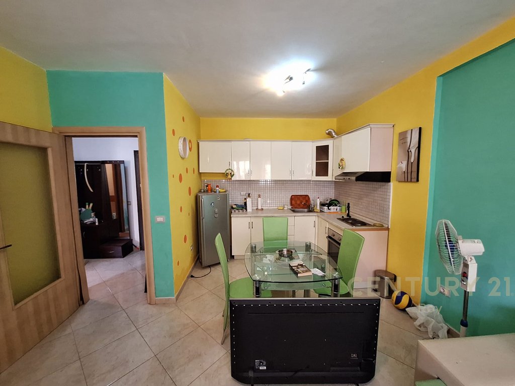 Apartament 1+1+ Parking Për Shitje në Golem, Kompleksi  Agza - 70,000€.