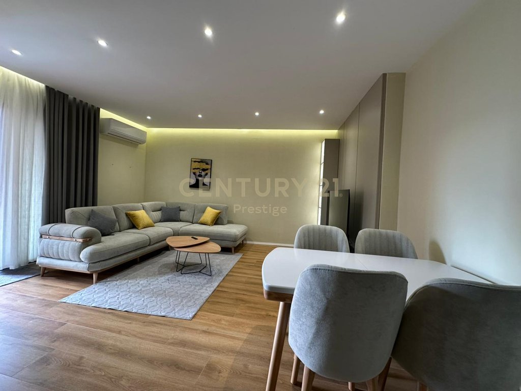 Apartament 1+1 Për Shitje tek  Rruga e Kavajës, pranë Qendrës së Tiranës!