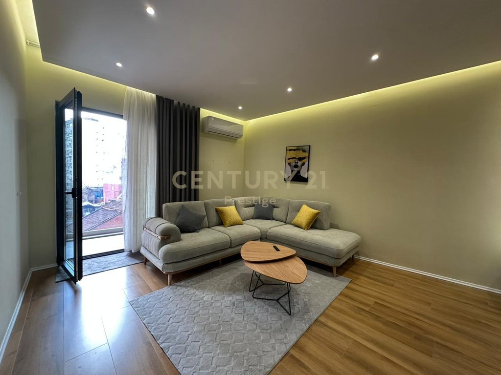 Apartament 1+1 Për Shitje tek  Rruga e Kavajës, pranë Qendrës së Tiranës!