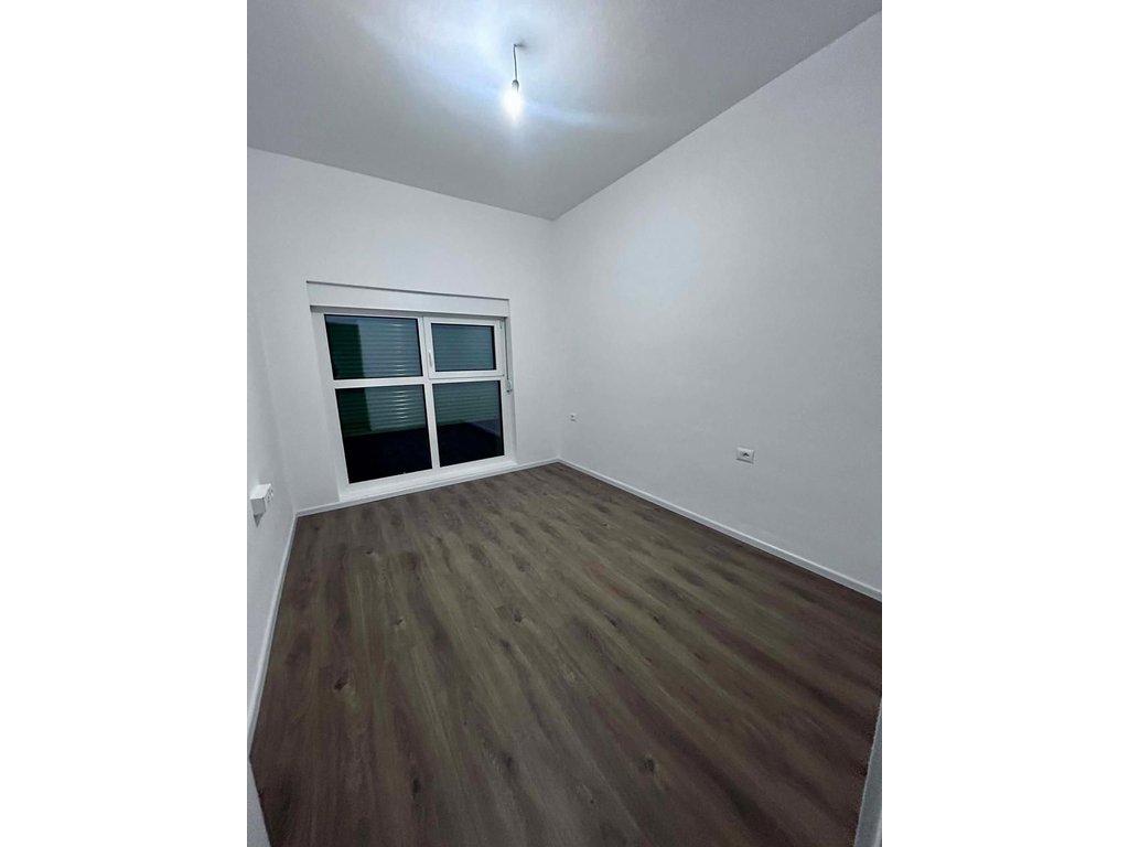 Apartament 1+1 Me Qira në Ali Demi, Tiranë