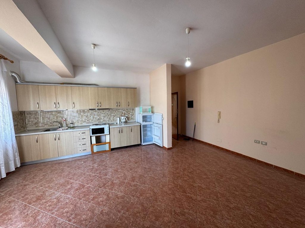 SHITET APARTAMENT 2+1 TEK ALBANO DHE ROMINA!