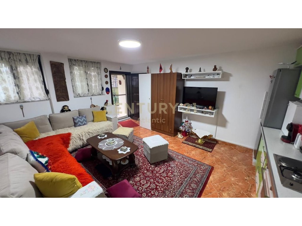 Apartament 1+1 Për Shitje në Golem