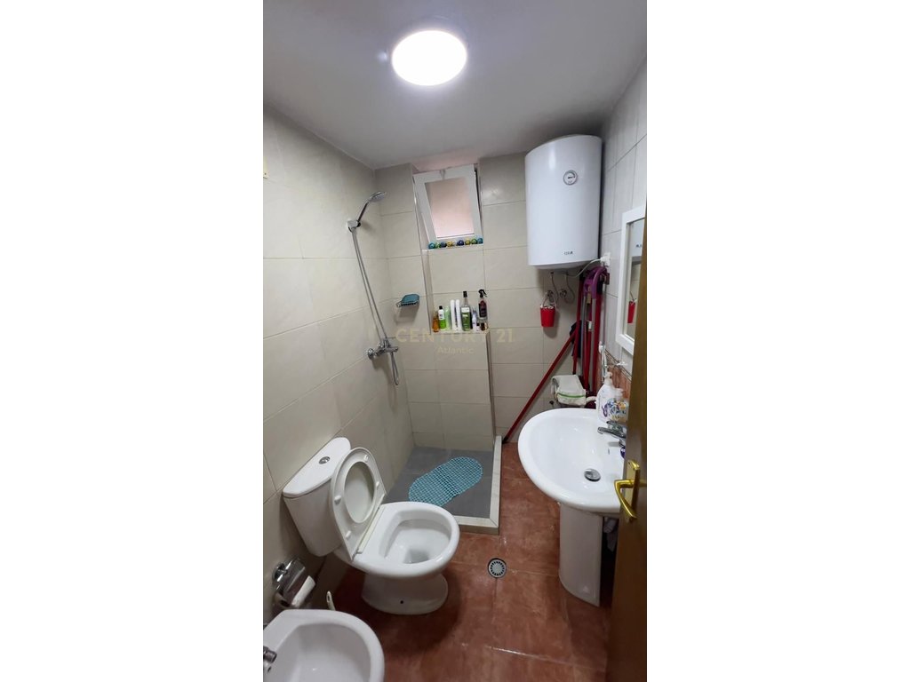 Apartament 1+1 Për Shitje në Golem