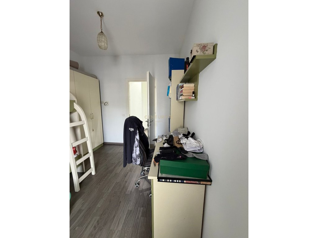 Shitet Apartament 3+1+2 në Rrugën Besim Alla – 270.000 €