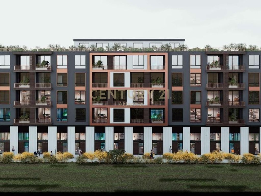 SHITET APARTAMENT 2+1, NDERTIM I RI GOLEM 200 METRA LARG DETIT!