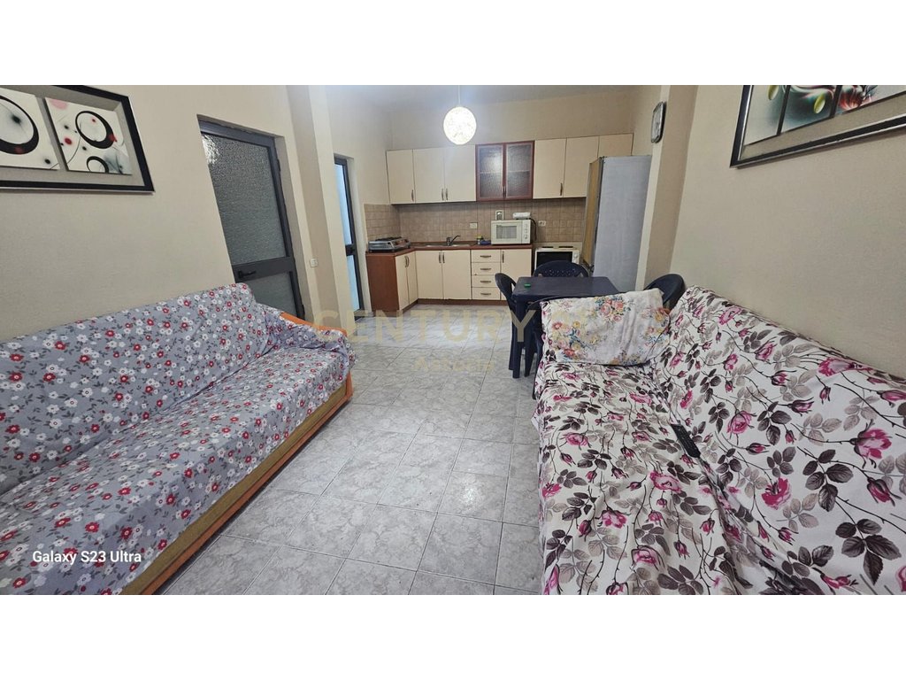 SHITET APARTAMENT 1+1 NE GOLEM, PRANE BONITA VIENA