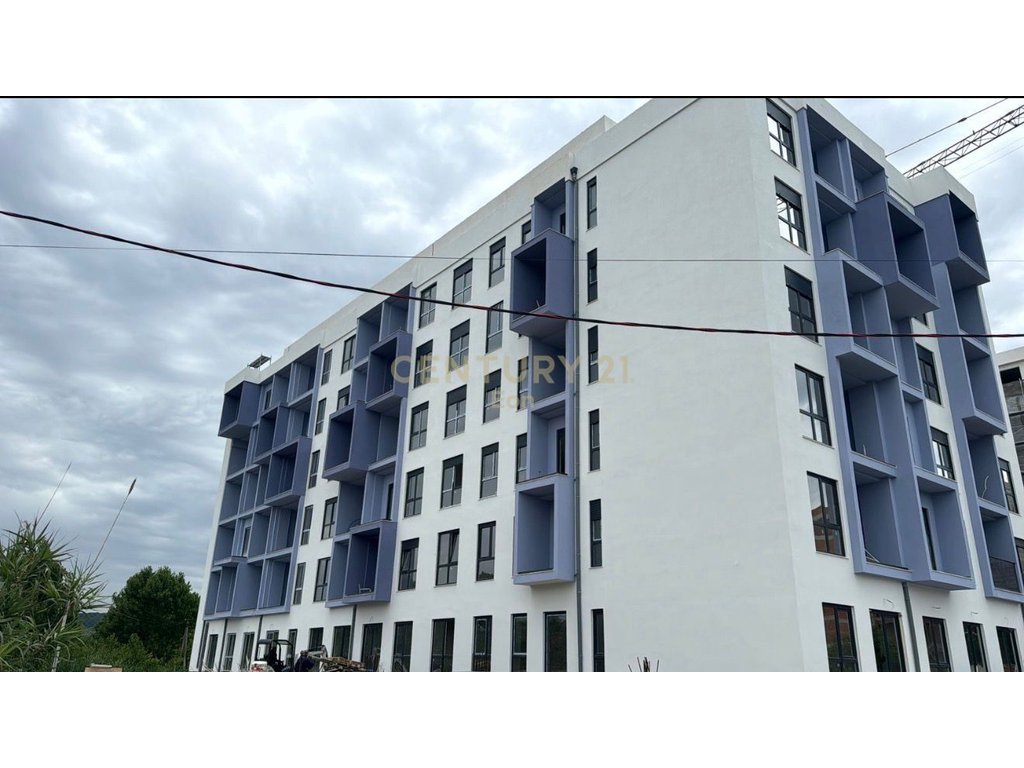 APARTAMENT 1+1 PER SHITJE TEK "ADRIATIK GARDEN" NE GOLEM!