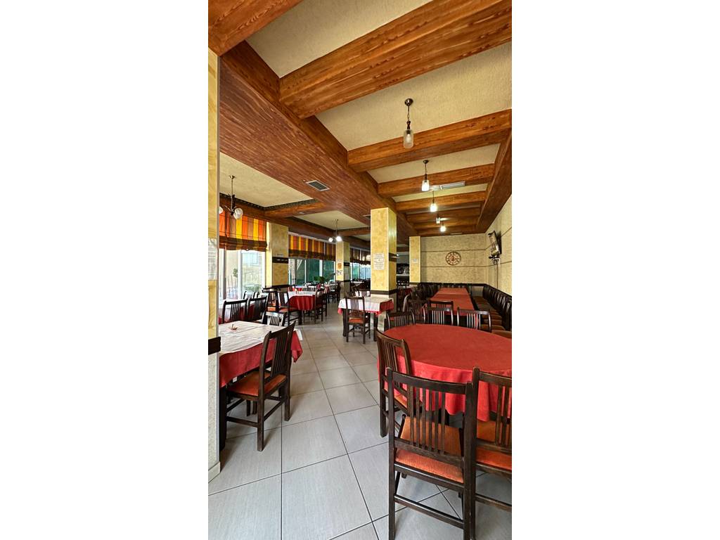 JEPET ME QERA – LOKAL + BODRUM, POGRADEC (RRUGA INDUSTRIALE)