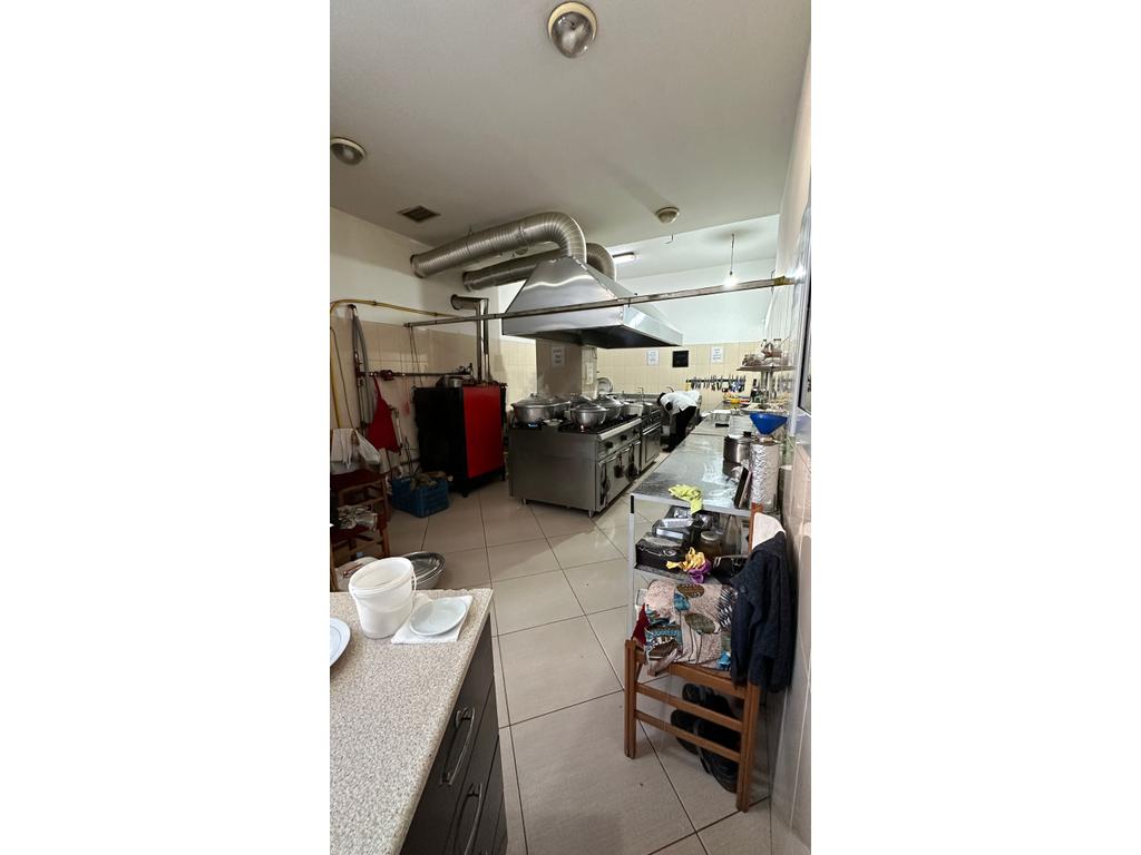 JEPET ME QERA – LOKAL + BODRUM, POGRADEC (RRUGA INDUSTRIALE)