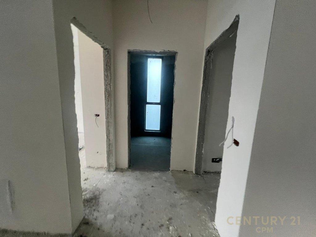 Apartament 2+1 me Post Parkimi në Rezidencën Tulipan, pranë TEG